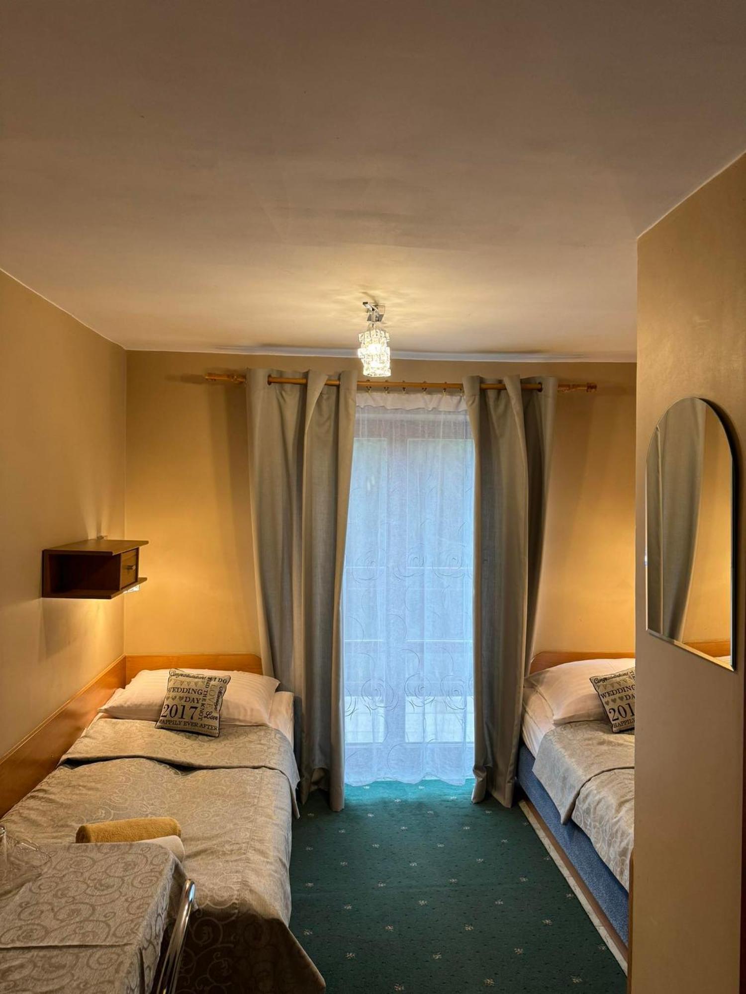 Galant Hotel Величка Екстер'єр фото