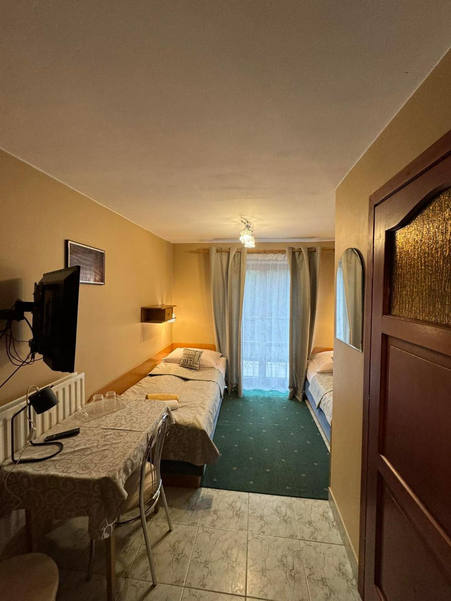 Galant Hotel Величка Екстер'єр фото