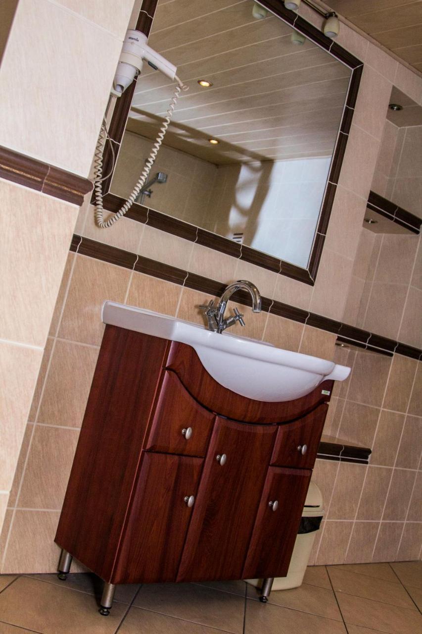 Galant Hotel Величка Екстер'єр фото